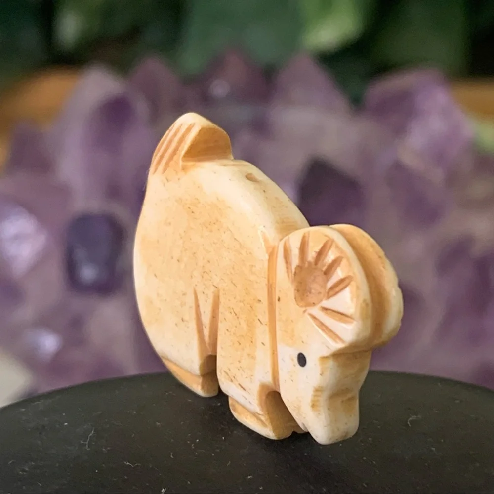 Hand Carved Ram Sheep Bone Bead Native American Style Mini Fetish Animal 1.3 VTG